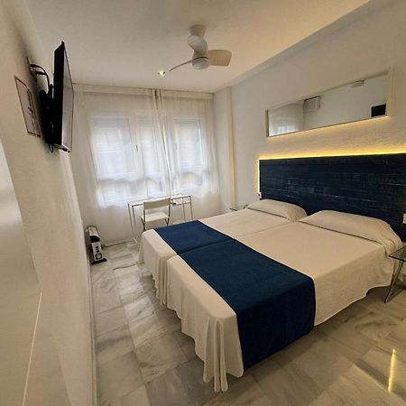 Apartamentos Turisticos Imar كاديز المظهر الخارجي الصورة
