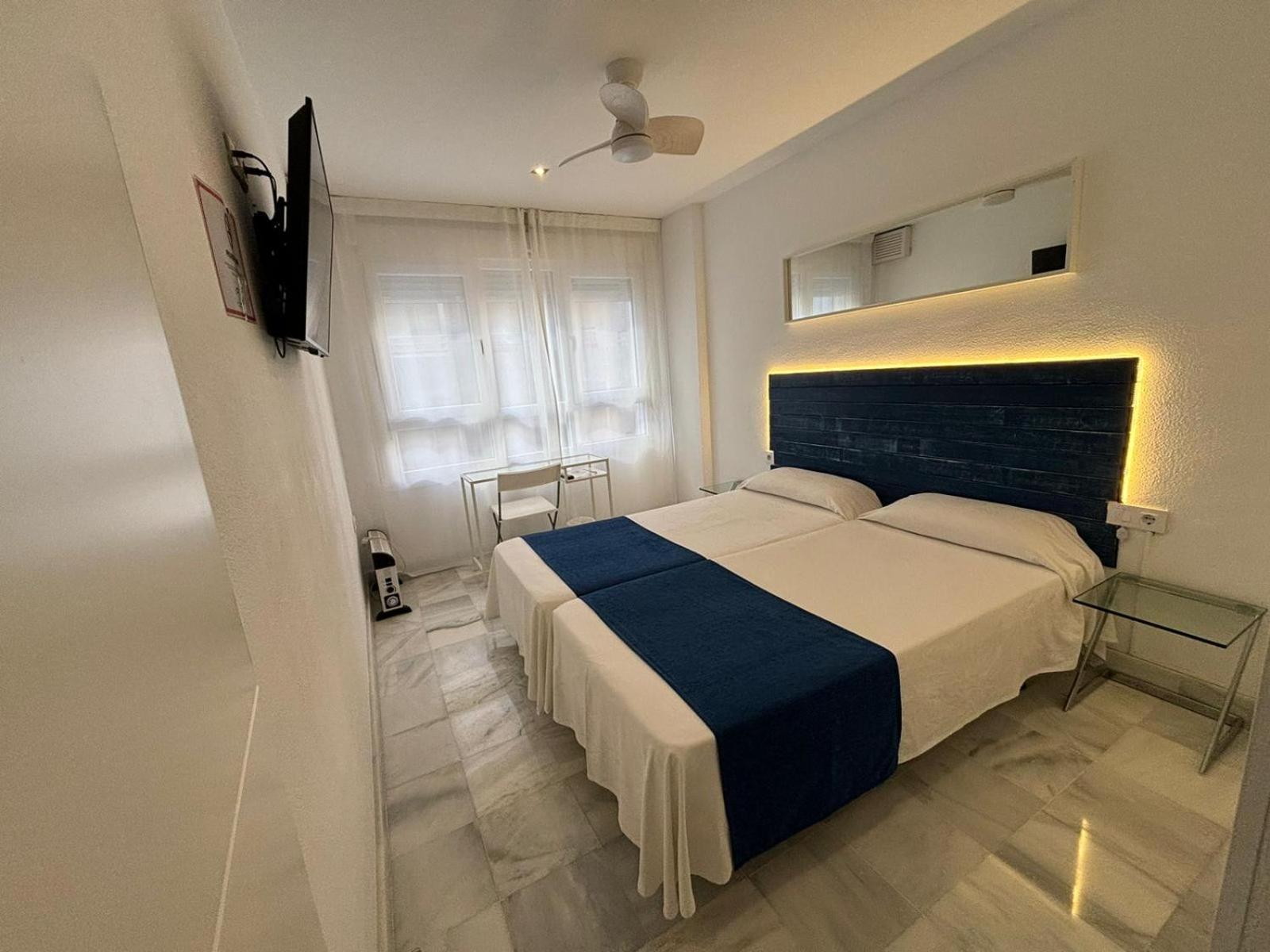 Apartamentos Turisticos Imar كاديز المظهر الخارجي الصورة